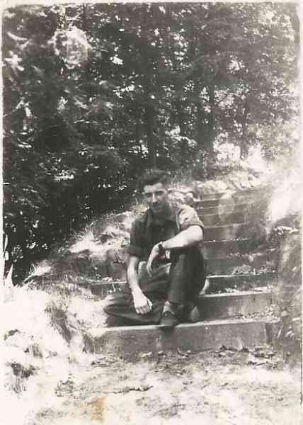 Images/grandad photos00100019.jpg